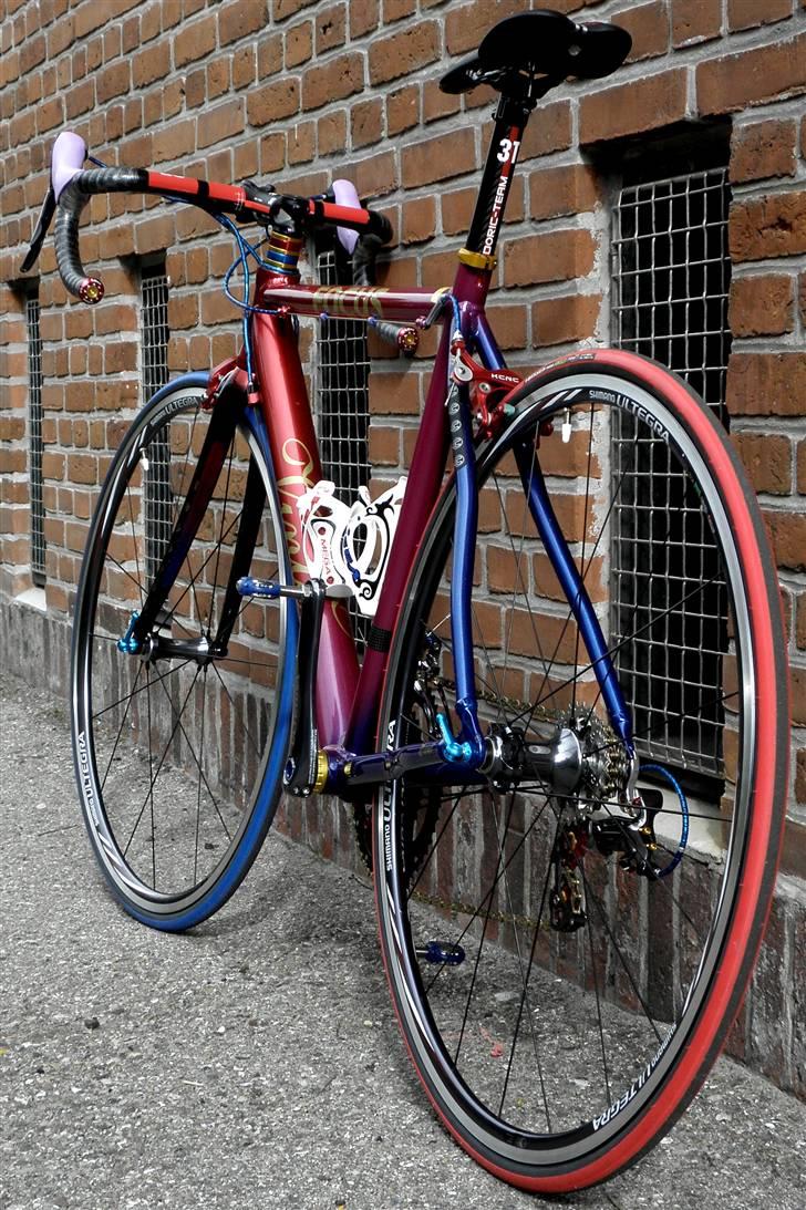 Focus "Vinter" (Summit) - Et lille plaster på såret, den skal erstatte min stærkt skadede über Canyon vinteren over, deraf navnet "Vinter"  ;o) billede 1