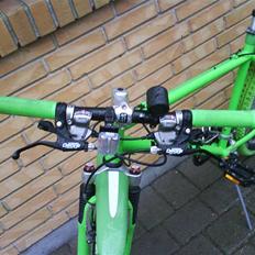 Kona eksplosiv