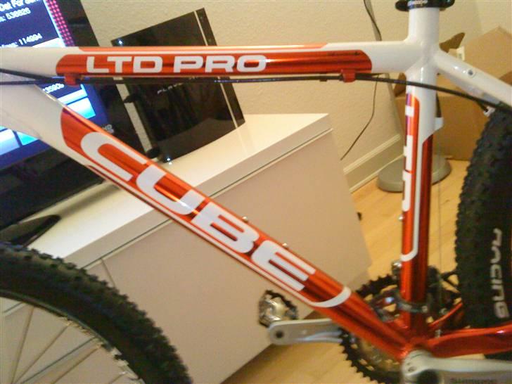 Cube LTD Pro White Candy Red  billede 9