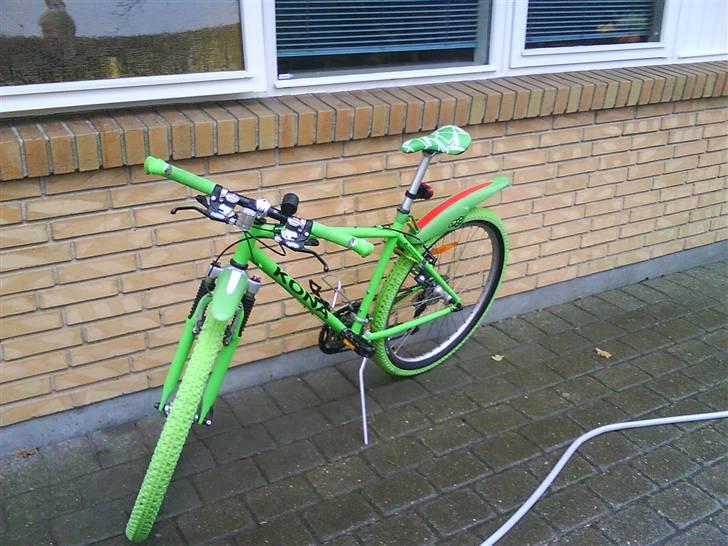 Kona eksplosiv billede 1