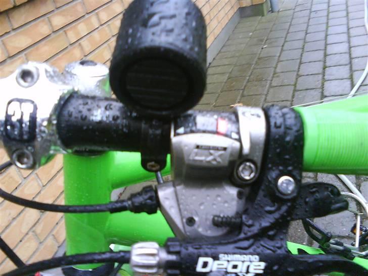 Kona eksplosiv billede 4
