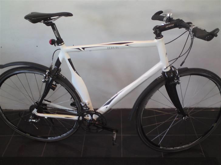 Mikado Zeus - Købte cyklen pga. stellet, syntes virkeligt det har nogele pæne former! billede 1