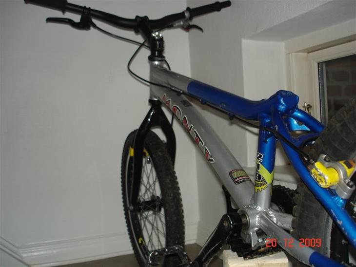 monty 219 trials bike