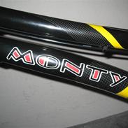 Monty 219