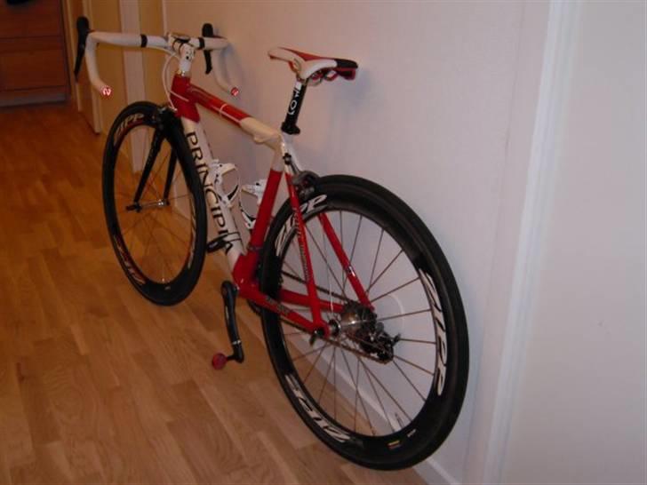 Principia Revolution *Solgt* billede 2