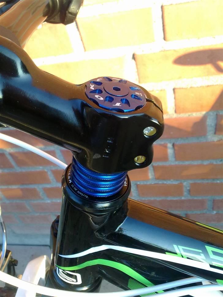 Scott scale jr 24 2010 - Token topcap Blå og Token spacer Blå. billede 5