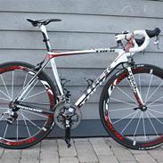 Trek Madone 6.9 Project One *SOLGT*