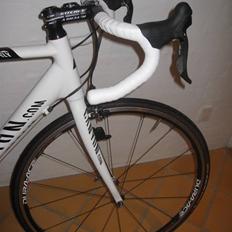 Canyon CF SLX 9.0 Aero CL