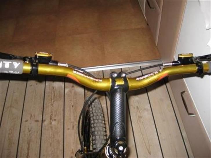 Monty kamel xxv billede 3