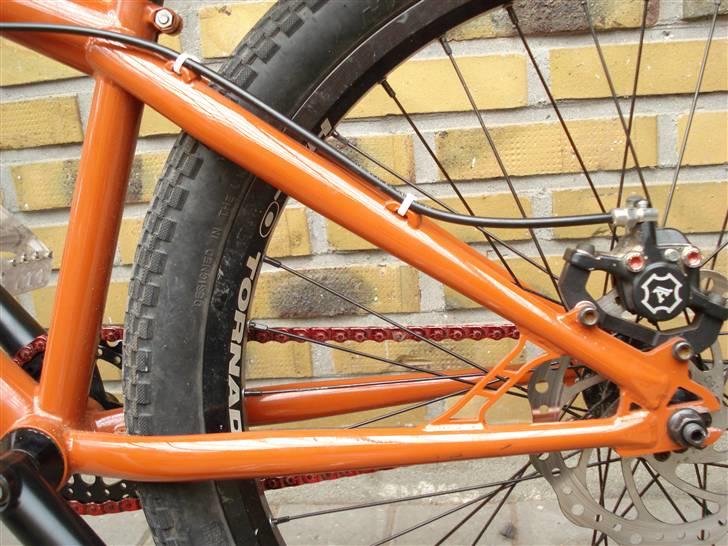 Black Market  Contraband billede 2