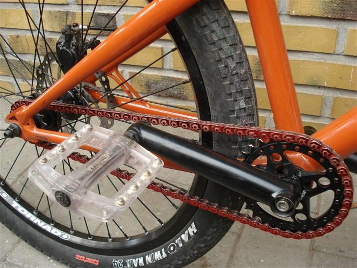 Black Market  Contraband billede 3