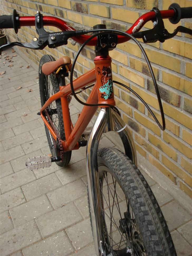 Black Market  Contraband billede 6