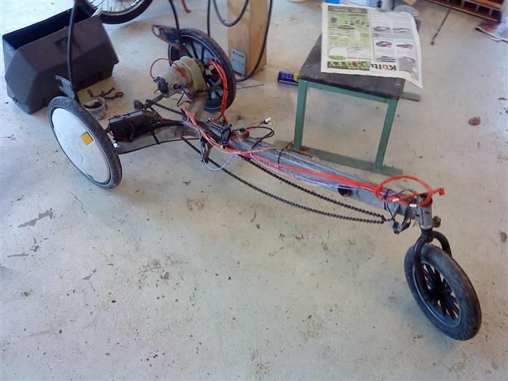Retro Sinclair C5 - Rammen uden kåben er monteret billede 6