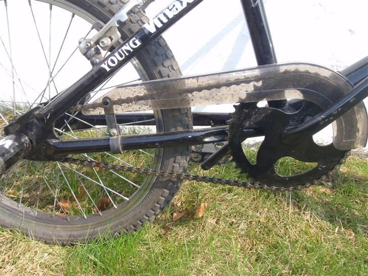 X-zite bmx ---SOLGT--- - lige et billede af kæden lidt beskidt :) billede 3
