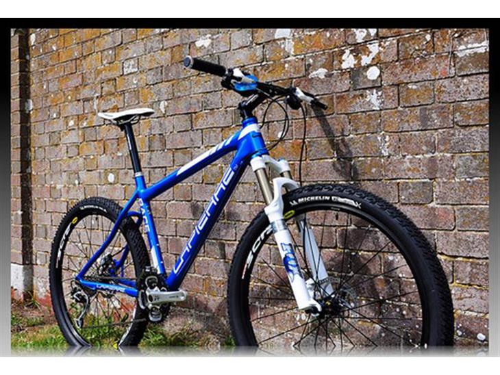 {{currentPhoto.altText}} billede {{currentPhoto.number}}