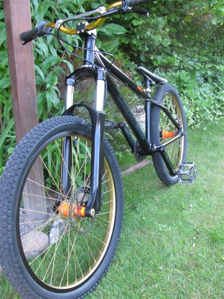 24 Bicycles slacker  solgt - som den ser ud nu :) billede 1