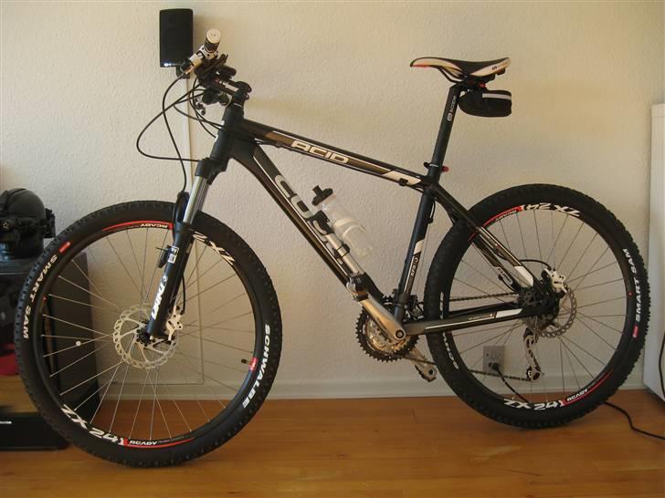Cube Acid 2010 billede 1