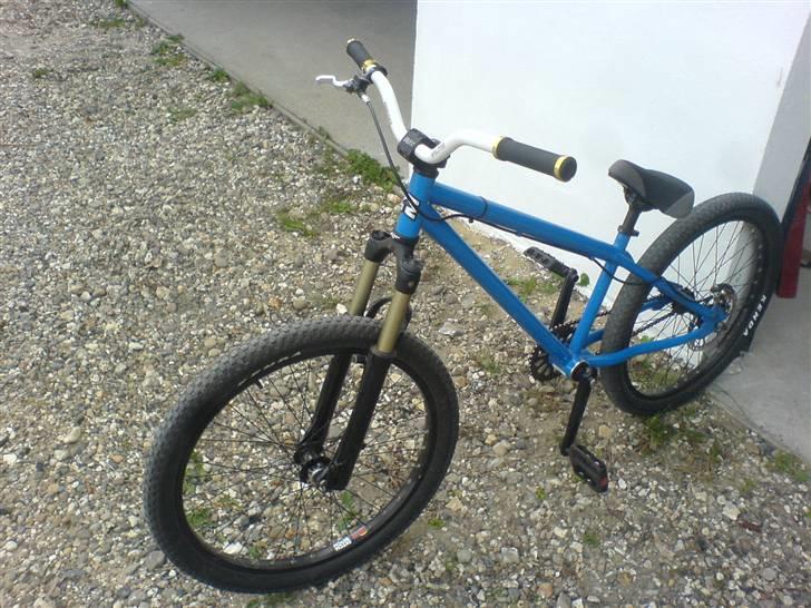 Mongoose dirt jump billede 6