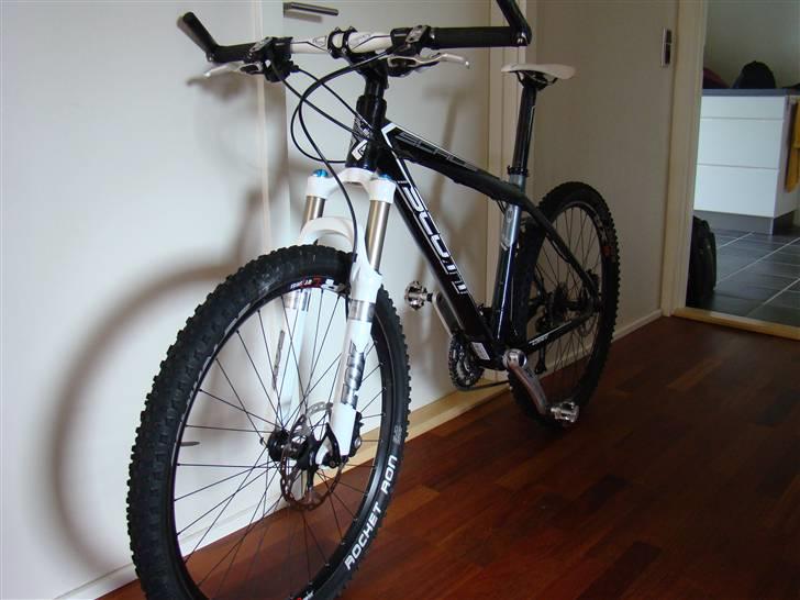 Scott Scale 20 2009 billede 2