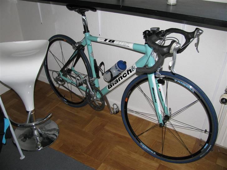 Bianchi 1885 B4P - På værelset i varme. billede 7