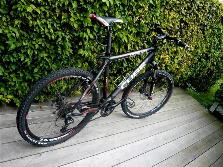 Cube                    Analog billede 1