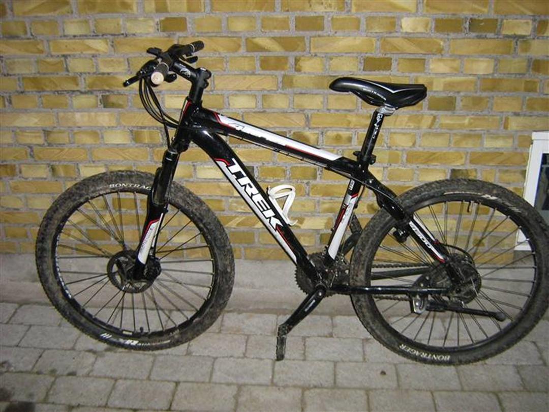 Trek 4300 four hot sale series mountain bike