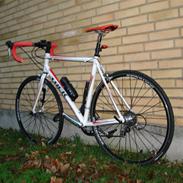 Trek 1.2