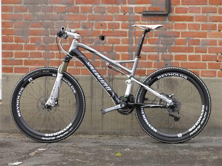 Specialized Epic Carbon - Reynolds carbon hjulsæt - komplet XTR gruppe - BRAIN dæmpere for og bag - SÅ KØRER VI :) billede 1