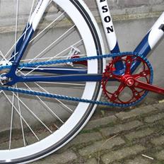 No-Name Nelson HE9001 Track frame