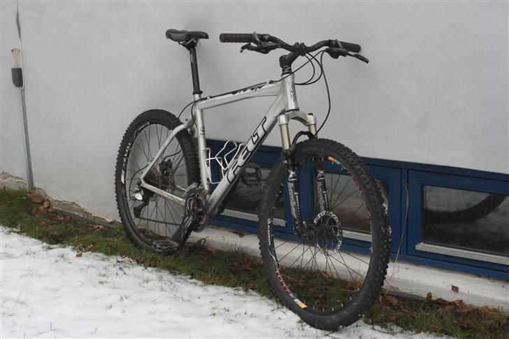 Felt Q 920 billede 1