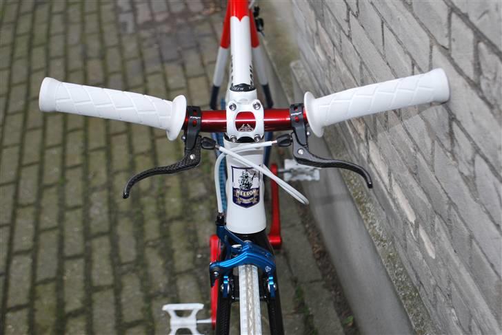 No-Name Nelson HE9001 Track frame billede 2