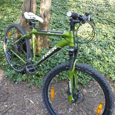 Trek 4300 Disc
