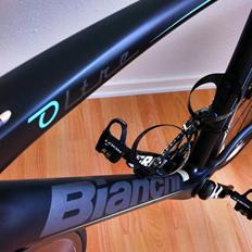 Bianchi Oltre Nero 2011