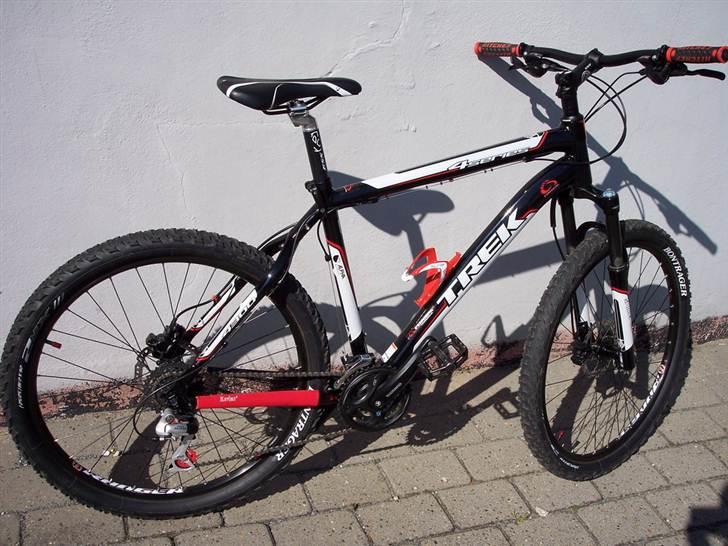 Trek 4300 disc 2011 (SOLGT) billede 1