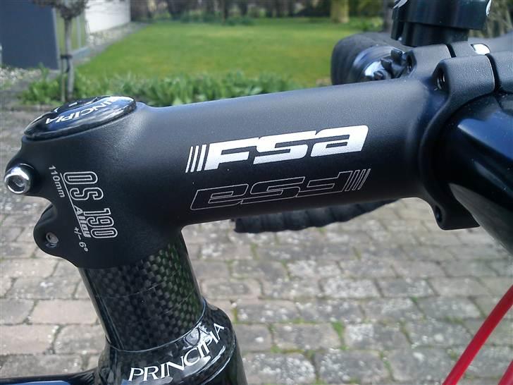 Principia RSL C12T 2010 - Aluminium frempind, carbon styrfittings og carbon spacere. billede 17
