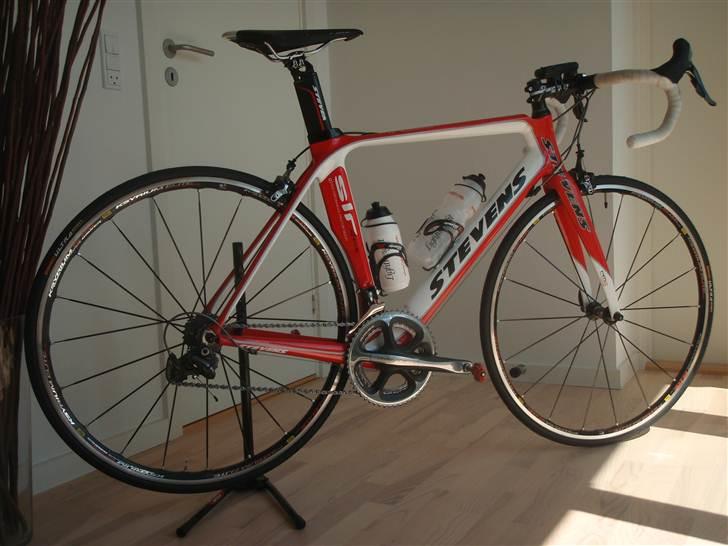 Stevens SLR Aero - Her er den med mine alm. trænings hjul Mavic Ksyrium Elite og Garmin Edge 705HR billede 17