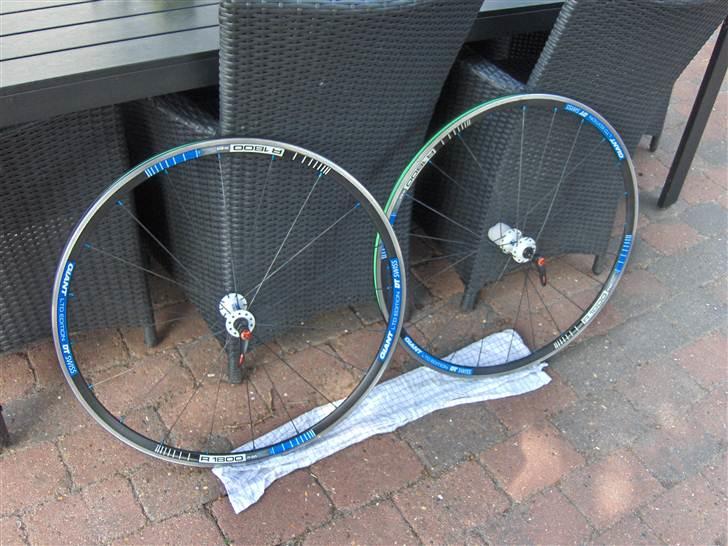 Giant TCR Advanced 2011 - Mine DT Swiss RR1800 som fuldte med cyklen. billede 19