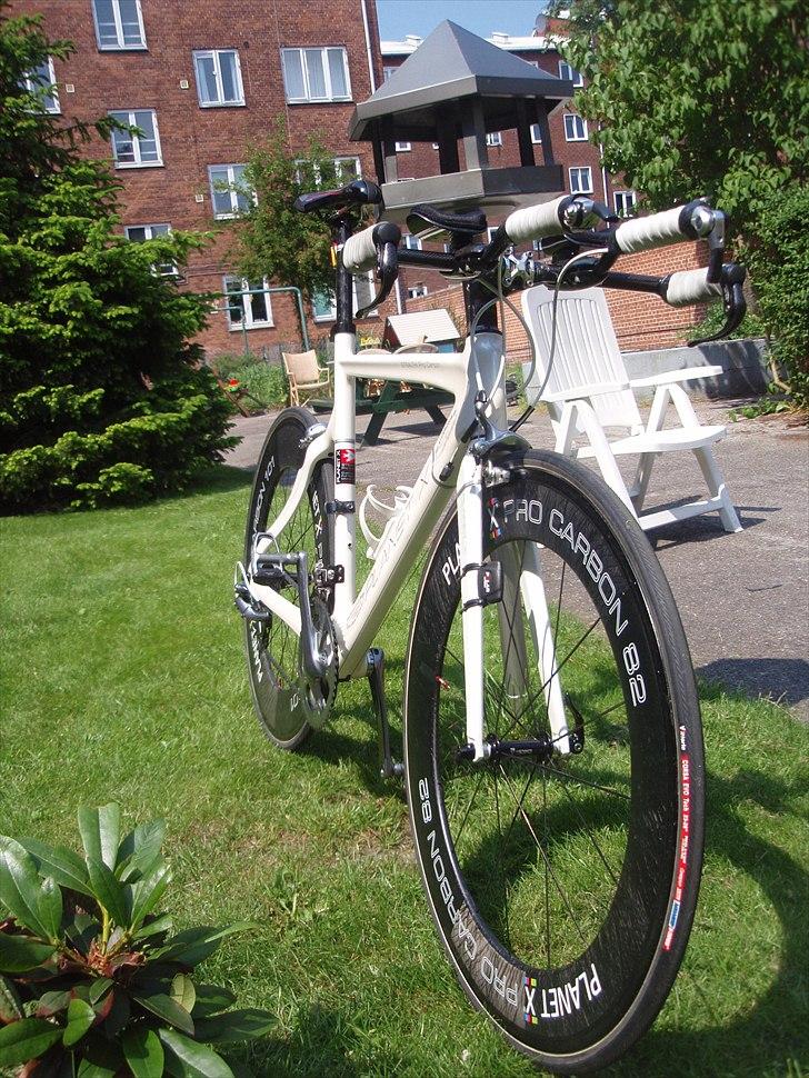 Planet X Dura ace build - Nye hvide Jagwire, passer bedre til cyklen billede 3