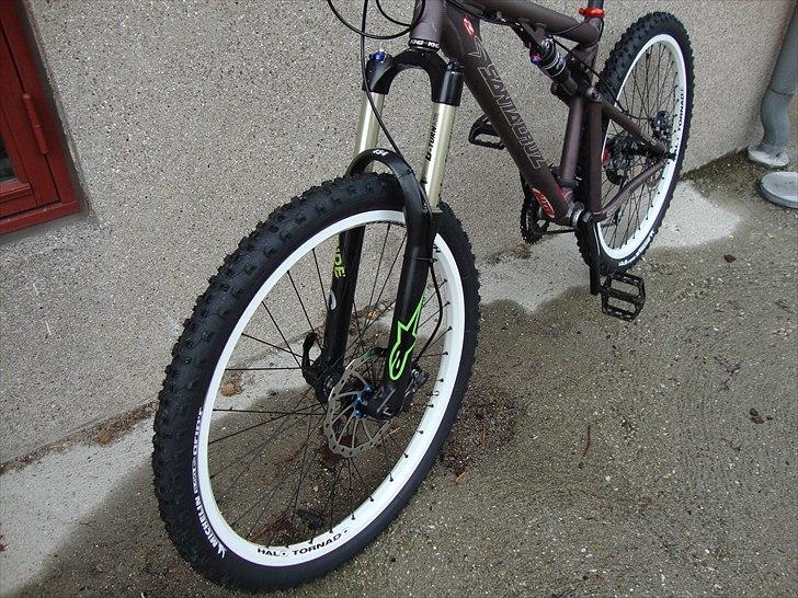 Santa Cruz Blur 4x (solgt) billede 2