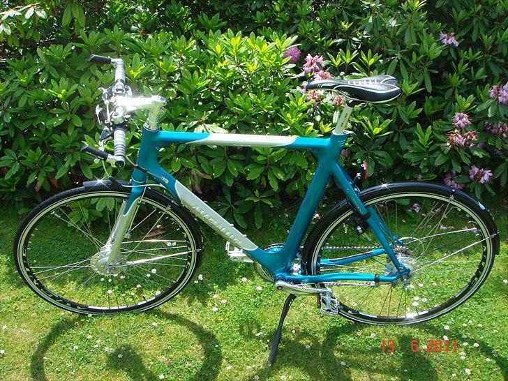 Avenue Airbase - SOLGT billede 4