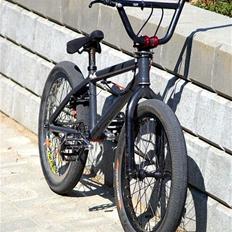 Puch sputnic satelite