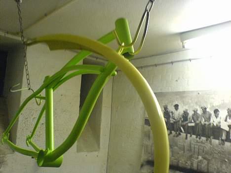 No-Name Lowrider - bag skærm og stel hænger til tørre. billede 5