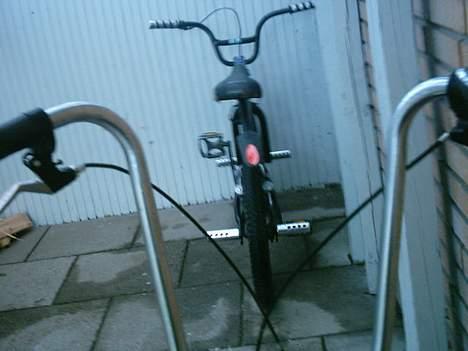 Raleigh chopper - når du sidder på selve cyklen billede 4