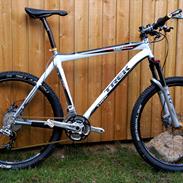Trek 8500