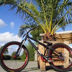 Black Market  Three57 Solgt