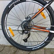 Trek 4300 Disc (2012)