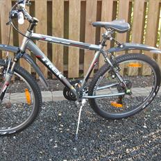 Trek 3500