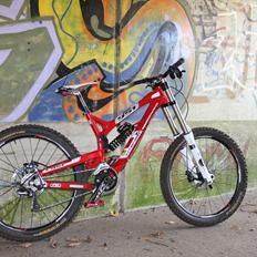Intense 951