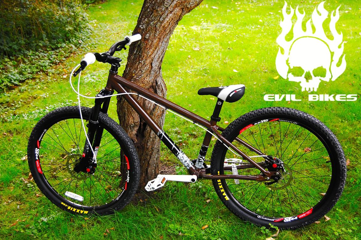 24 Bicycles Evil  The Faction ( Tidligere Cykel ) billede 1