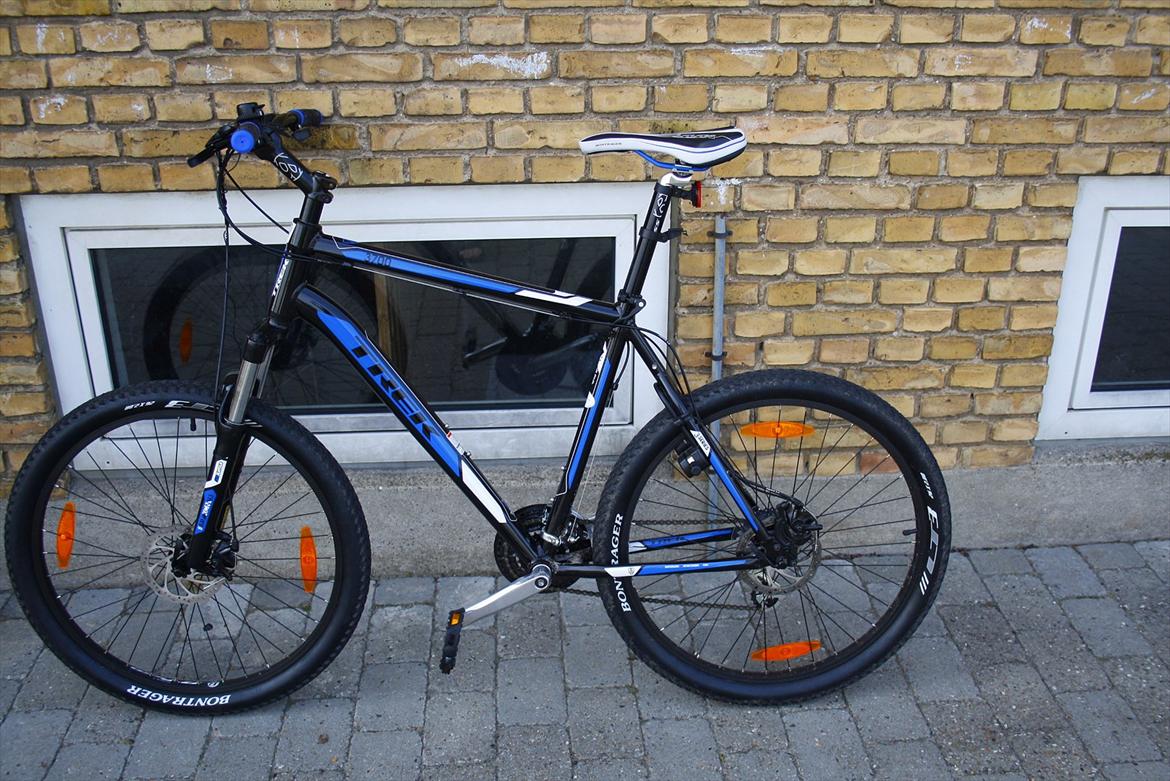 trek 3700 2015